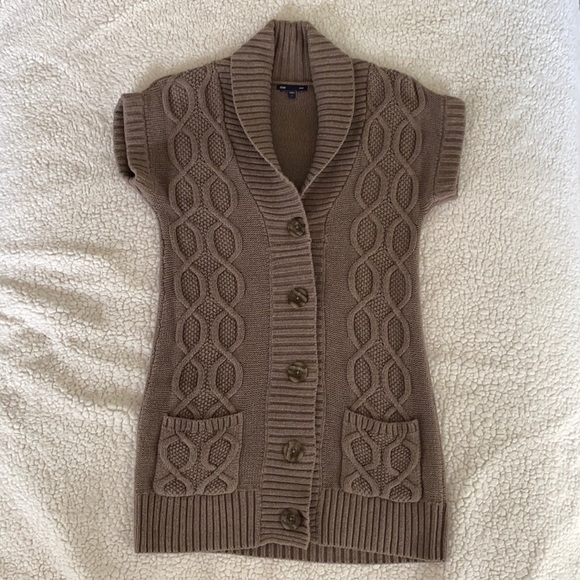 GAP Tops - Cable Knit Sweater Top
